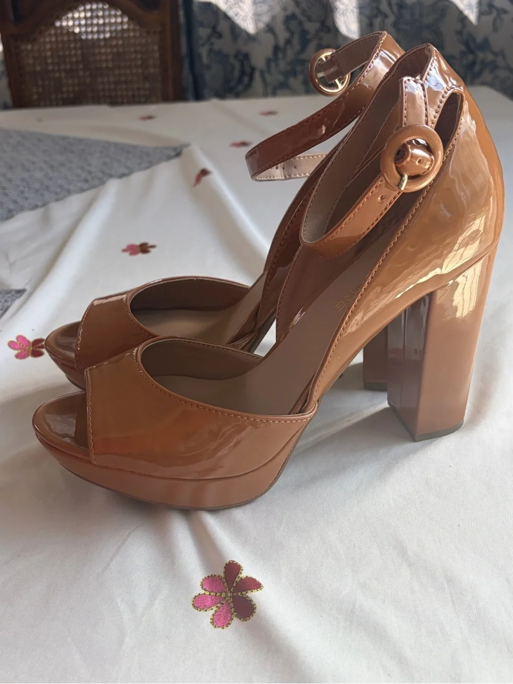 Sun + Stone Women's Caramel Patent Platform Block Heels